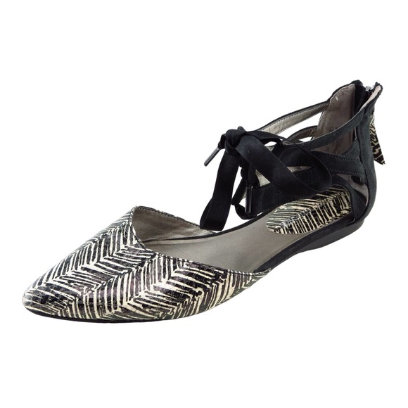 Audrey Brooke Cutesy Size 6 Medium Black Pointed Toe Mary Jane Leather Women - Picture 1 of 7